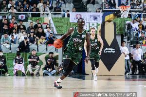 CBA比赛徐杰受伤是哪一场