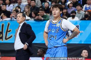 尤文对阵桑普多利亚头球