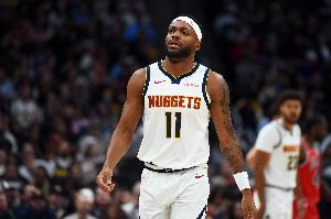 nba队员受伤队友反应