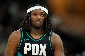 nba球员手指脱臼带的