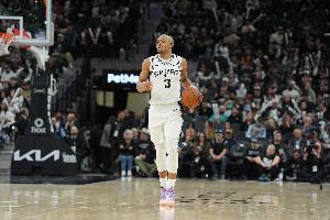 拜仁j罗转会费