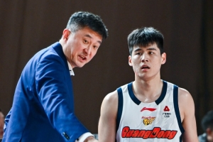 日乙直播怎么看