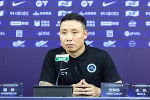 nba邓肯场外笑被罚