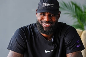 岁月无痕!NBA新赛季15大老将盘点:詹姆斯领跑 勇士四人入选