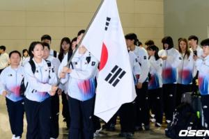 插曲不断…韩国抵达时国旗被日本机场禁止带着通行！拆旗杆也不行