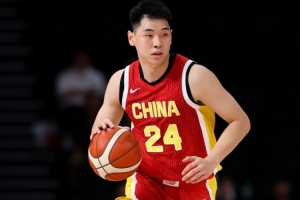 媒体人:崔永熙看似数据亮眼实则贻误战机 低效强投频送对手反击