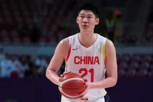 胡金秋:希望能靠我们这一批 慢慢地把一场场失利的比赛打回来