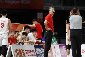 郭士强：球队比较疲劳 直到半决赛只有9个人能打 体能问题是有的