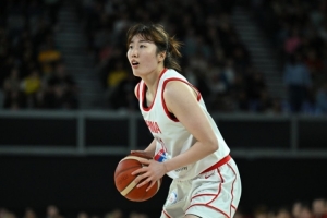得分场上最高！罗欣棫上半场9投5中&三分3中0得到14分2板4助2断