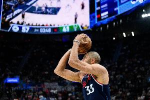 NBA官方致敬巴图姆退役：21载职业生涯&18个赛季征战NBA 恭喜