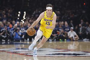 湖记:里夫斯如今要打出全明星级表现 才能回应外界期待