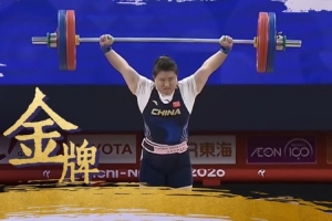 吴艳：我脂肪太高了 要降脂肪维持肌肉 保持现在的成绩