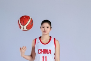 不在状态！李沅珊9投仅2中拿9分2板 三分3中0