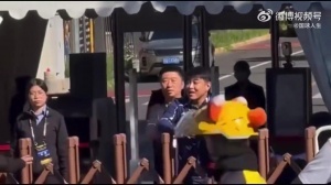 遭球迷起哄+辱骂,王皓当场录像取证后报警