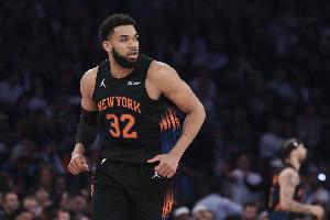 打得不够硬！唐斯7中2低效拿到8分7板3助1断 3失误