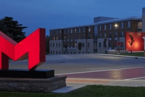 北美LCS升降级MU率先进决赛，或将成为首个进LCS的大学战队