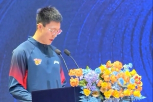 胡明轩:广东男篮的底色是团结 是拼搏 是永不放弃