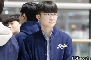 Faker:带了可简单翻阅的脑科学书籍,LCK队伍强会非常警惕