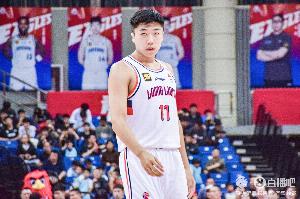 弹无虚发！刘颜诚半场6中6拿到17分 三分5中5