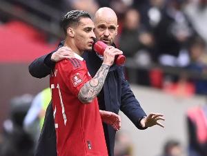 9500万欧签安东尼！滕哈赫回应：桑乔说不想踢右路，没凭喜好签人
