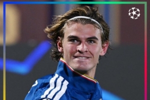 足球金融专家：科莫薪水支出7200万镑，曼联高达3.02亿镑