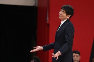 邱彪：依靠团队的拼劲拿下胜利 希望年轻球员珍惜机会