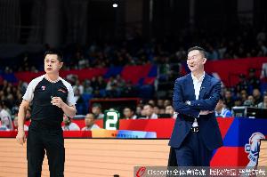 队记：青岛阵容厚度与浙江有差距 主队部分球迷专门针对客队主帅