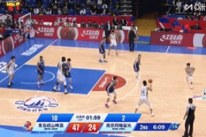 火力压制！青岛2分钟打出10-2攻击波 领先同曦23分