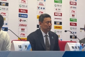 李楠：布朗缺阵让我们可以尝试更多阵容搭配 全华班也是被逼的