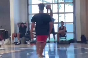 中国男篮不敌乌拉圭 郭士强和赵继伟赛后：防守和进攻做不好