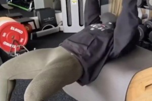 过于神准！早期梅耶斯-莱昂纳德娇妻秀双手投双球连续命中！