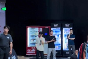 猛龙将帅回应小卡加盟：他是这代最强球员之一 很期待向他取经