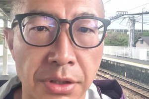 大魔王啊！文班亚马去丫篮球梦：小孩子，一个也不能放过！