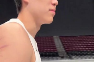 开启新征程！八村塁身穿快船球衣拍摄定妆照