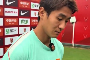 誓要抢到梅西球衣！贝宁国脚拿母亲发誓：我直接当面问他要！