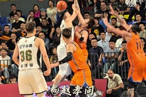 这球是干扰球吗？麦基协防封盖付豪