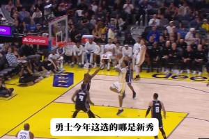 爱狗！瀚森发布日常动态，跟自家小狗互动