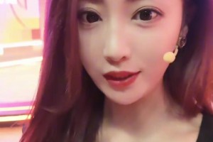 佳依：老詹首秀好厉害！又有球看了 揭幕战你们大家还满意吗！