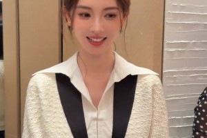 NBA美女主持也追星 肉肉这状态真的好啊