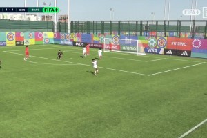 国足U15后卫解围失误送礼，沙特U15再扳一球