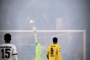 就算你开外挂封烟了，也休想过多特门神的十指关